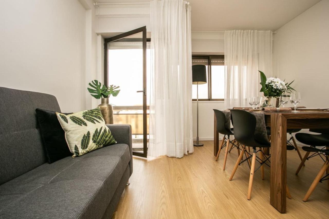 Aposentus - Elegant Functionality Porto Downtown Διαμέρισμα Εξωτερικό φωτογραφία