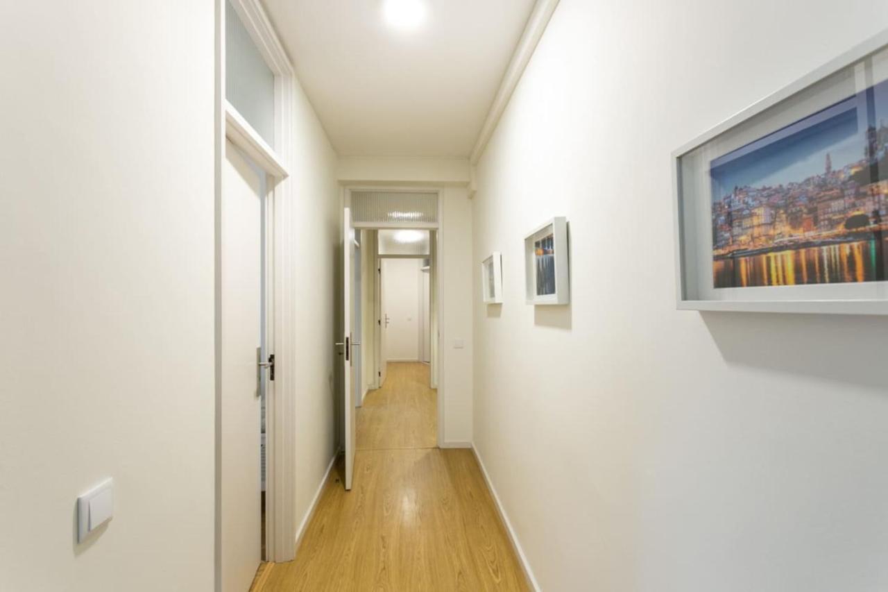 Aposentus - Elegant Functionality Porto Downtown Διαμέρισμα Εξωτερικό φωτογραφία